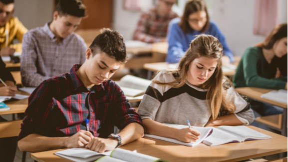 青胜资讯：联申家庭警惕！牛津本科官宣：2026年1月后新托福成绩无效，英国多校已跟进